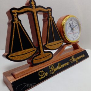 Reloj de apoyo Balaza de la Justicia